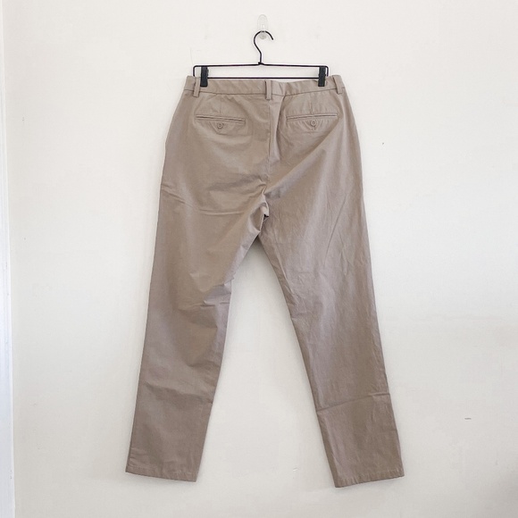 Vineyard Vines On The Go Performance Chino Khaki 36x32 - Picture 6 of 9